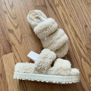 UGG Fluffita Slipper